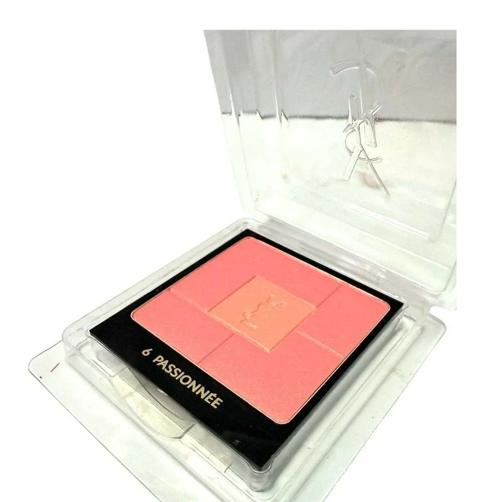 Yves Saint Laurent Blush Volupte Heart of Light Powder Blush in shade 6 Passionn